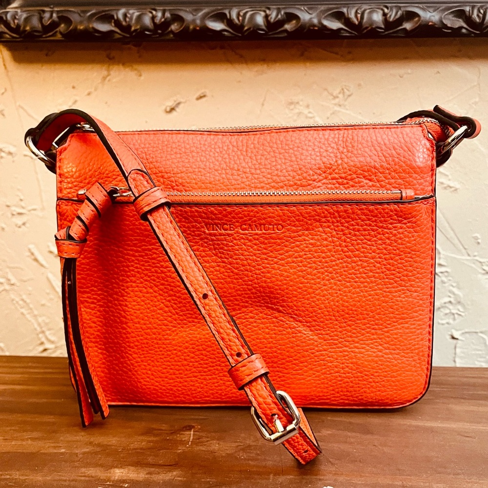 EUC VINCE CAMUTO Small Eris Fire Red Opal Crossbody Handbag